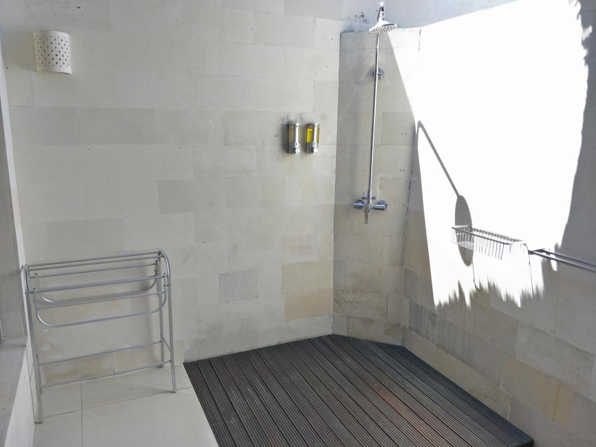 Frangipani Beach Hotel Lovina Zewnętrze zdjęcie