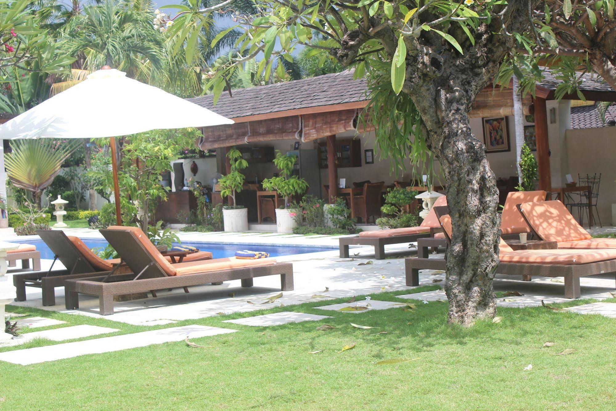 Frangipani Beach Hotel Lovina Zewnętrze zdjęcie